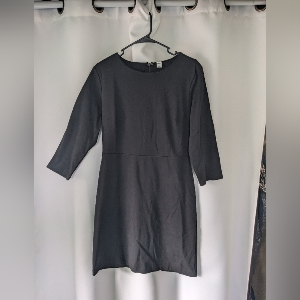 Black Knee-Length Sheath Dress